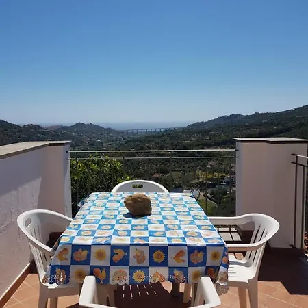 Apartman Ca' De Vinse' *